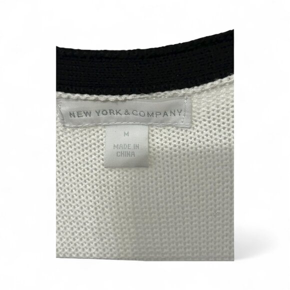 New York & Company Color Block Knit Cardigan - Size M - Picture 4 of 4